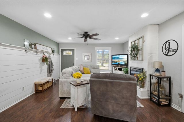 431 Corydon Drive, Houston, TX 77336