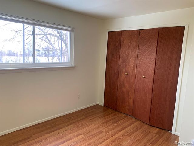 2914 Lovington Drive, Troy, MI 48083