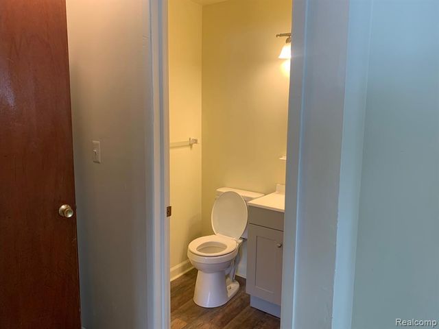 2914 Lovington Drive, Troy, MI 48083