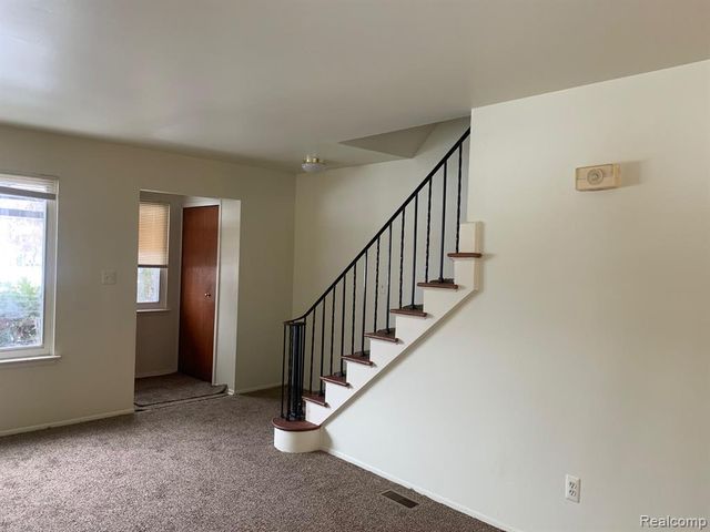 2914 Lovington Drive, Troy, MI 48083