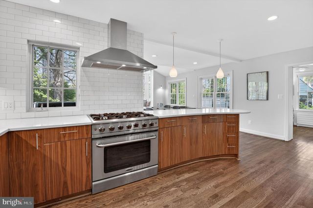 4225 OAKRIDGE LN, Chevy Chase, MD 20815