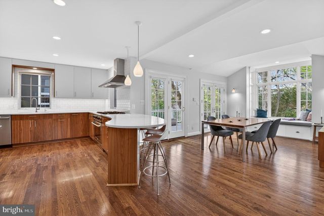4225 OAKRIDGE LN, Chevy Chase, MD 20815