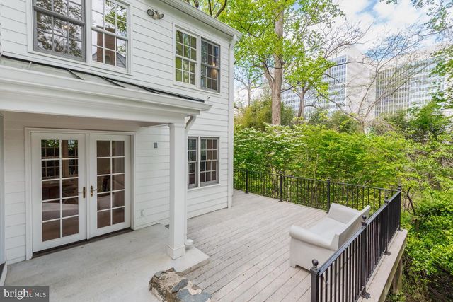 4225 OAKRIDGE LN, Chevy Chase, MD 20815