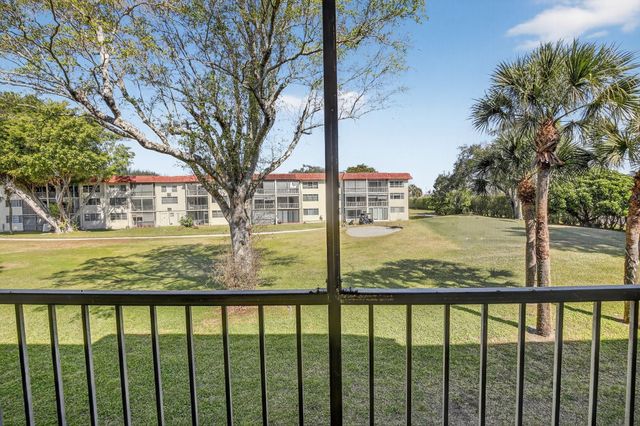 830 S Hollybrook Drive 204, Pembroke Pines, FL 33025