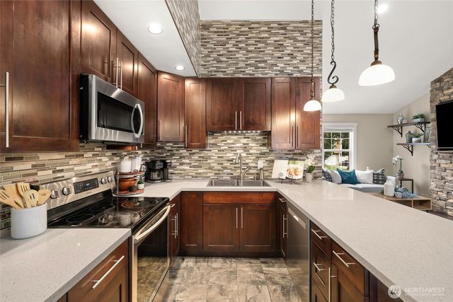 33339 40th Avenue SW, Federal Way, WA 98023