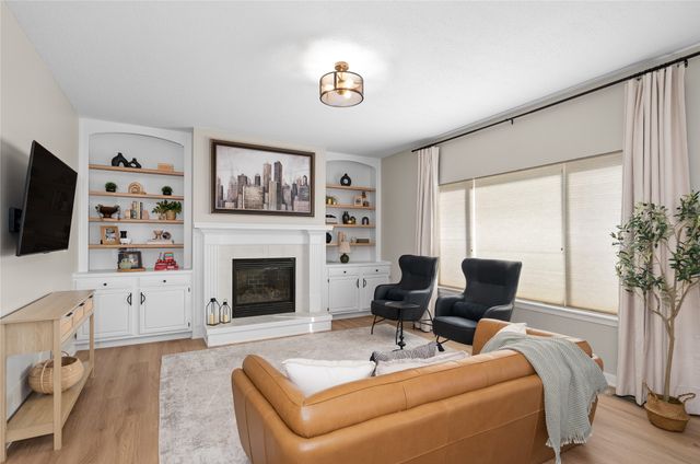 605 SE Meadowlark Lane, Waukee, IA 50263