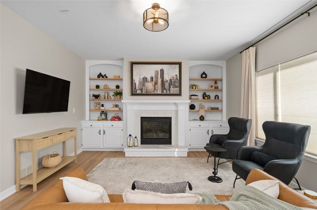 605 SE Meadowlark Lane, Waukee, IA 50263