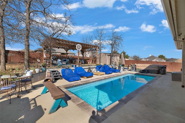 7358 Waterwell Trail, Forest Hill, TX 76140