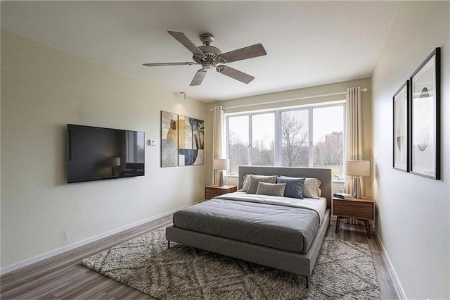 221 W 48th Street 803, Kansas City, MO 64112