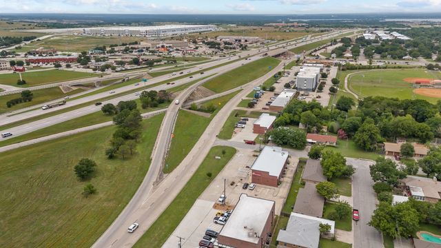 108 N Jim Wright Freeway 102, White Settlement, TX 76108