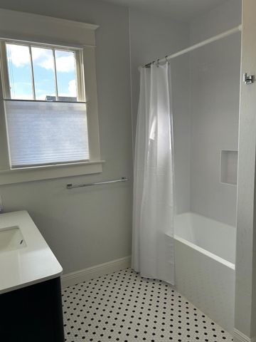 1108 Hyde Park Boulevard, Houston, TX 77006