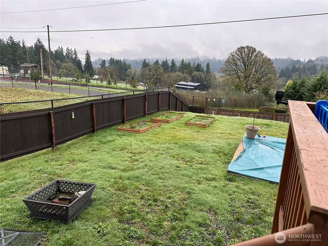 1424 W 11th Street, La Center, WA 98629