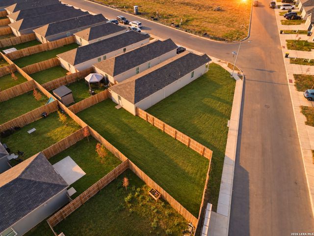6602 Coquina Cv, Elmendorf, TX 78112