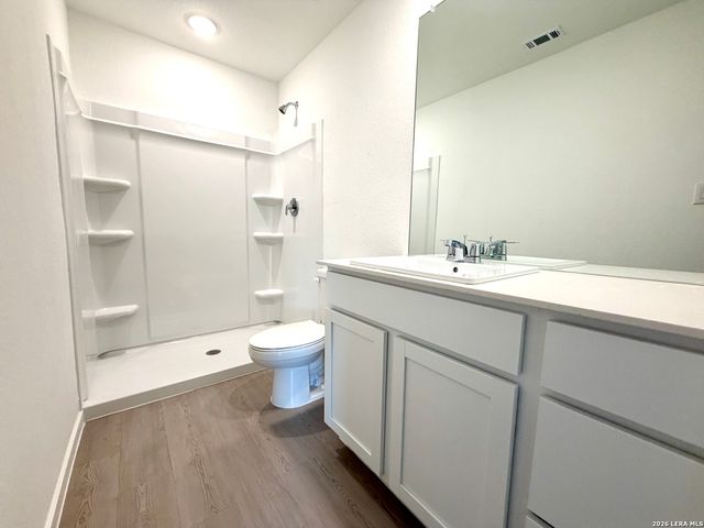 6602 Coquina Cv, Elmendorf, TX 78112