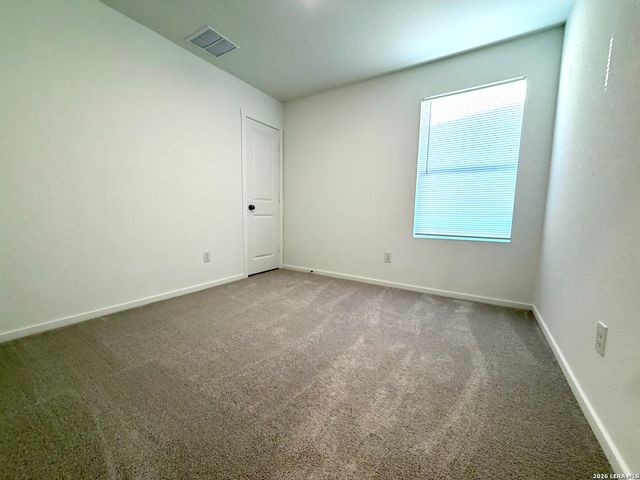 6602 Coquina Cv, Elmendorf, TX 78112