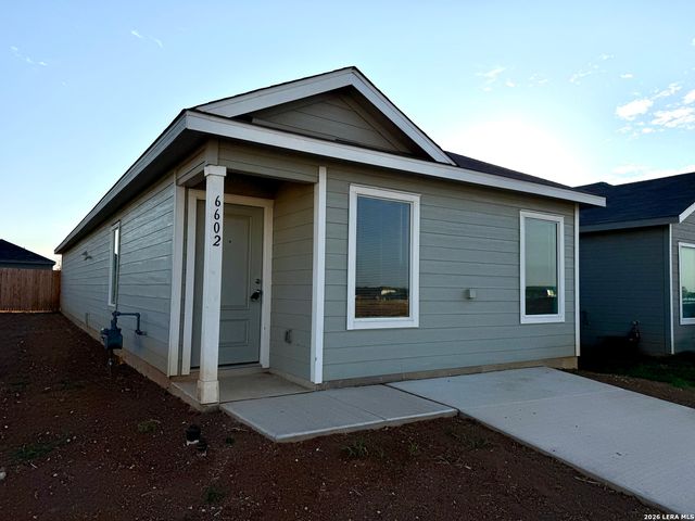 6602 Coquina Cv, Elmendorf, TX 78112