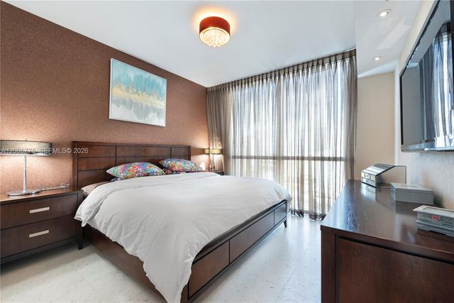 1945 S Ocean Dr 1812, Hallandale Beach, FL 33009