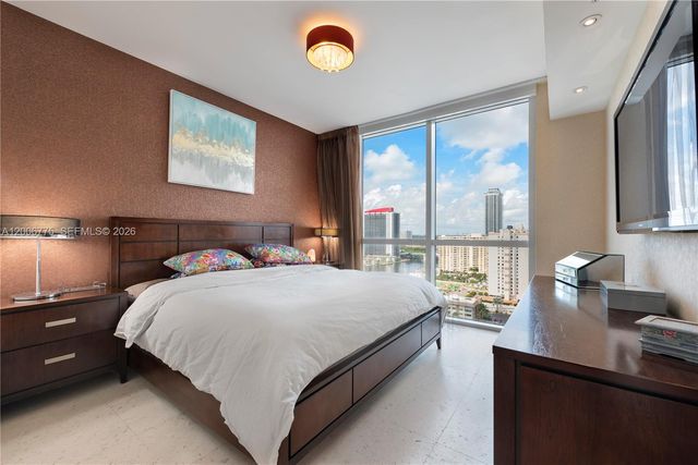 1945 S Ocean Dr 1812, Hallandale Beach, FL 33009