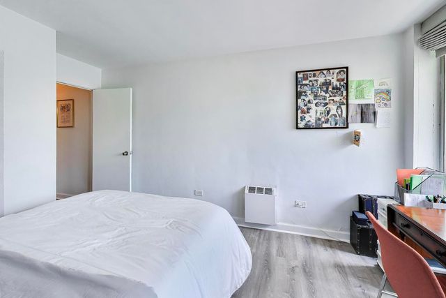 1008 Washington Boulevard 9, Oak Park, IL 60302