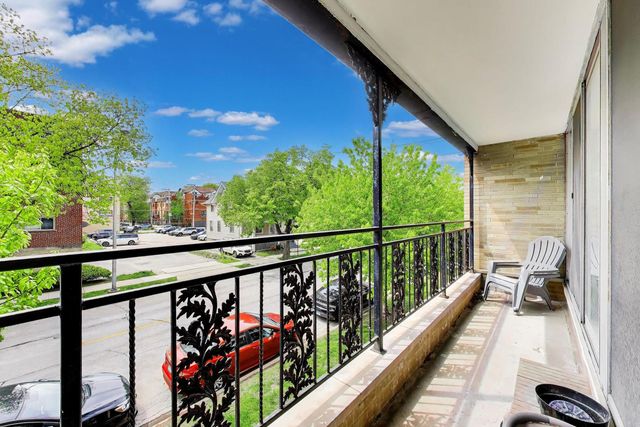 1008 Washington Boulevard 9, Oak Park, IL 60302