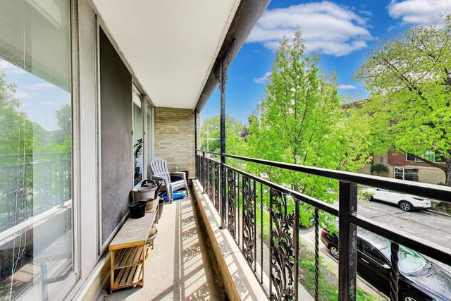 1008 Washington Boulevard 9, Oak Park, IL 60302