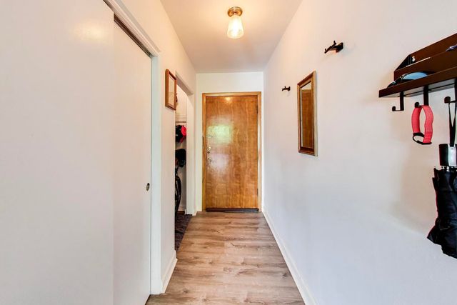 1008 Washington Boulevard 9, Oak Park, IL 60302
