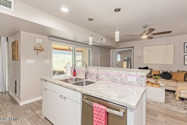 5913 E THOMAS Road, Scottsdale, AZ 85251