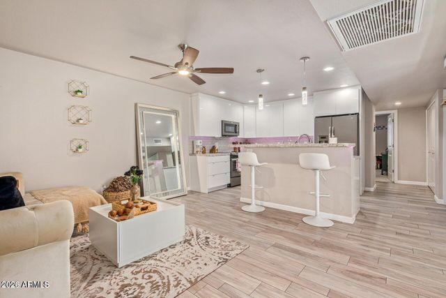 5913 E THOMAS Road, Scottsdale, AZ 85251