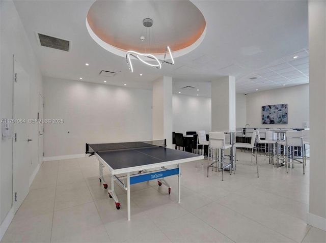 3001 S Ocean Drive 1001, Hollywood, FL 33019