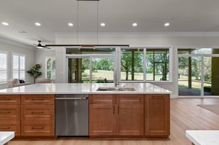 111 Golf View DR, Georgetown, TX 78633