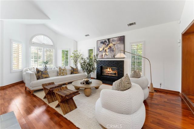 1011 Rodeo Road, Arcadia, CA 91006