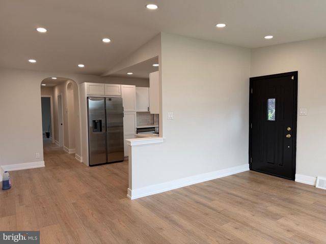 7554 FORREST AVE, Philadelphia, PA 19150