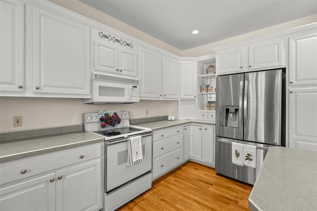 8863 W Pq Avenue, Mattawan, MI 49071