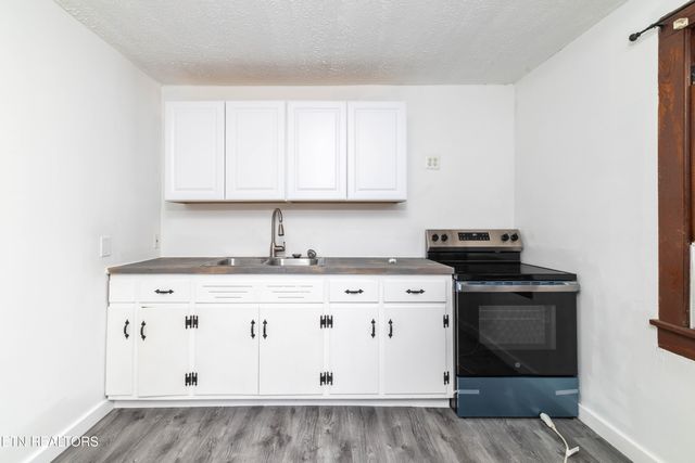 5501 Lake Shore Drive, Knoxville, TN 37920