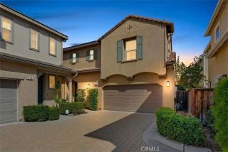 271 W Sparkleberry, Orange, CA 92865