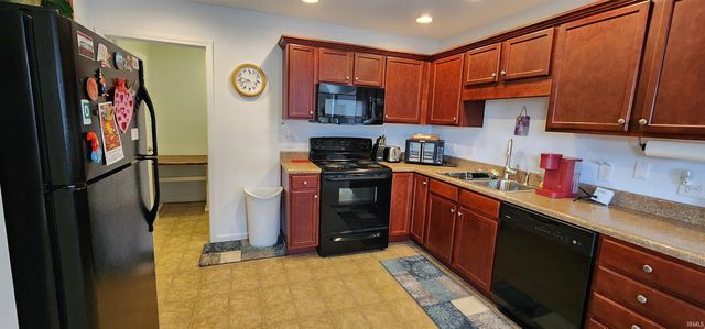 1241 Oak Grove Place, Decatur, IN 46733