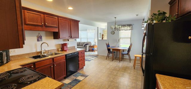 1241 Oak Grove Place, Decatur, IN 46733