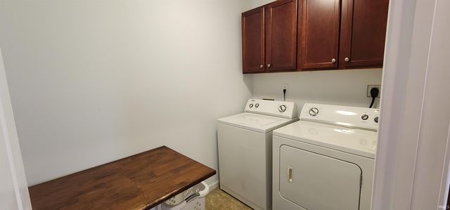 1241 Oak Grove Place, Decatur, IN 46733