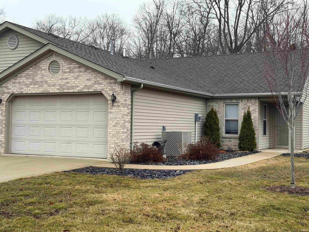 1241 Oak Grove Place, Decatur, IN 46733