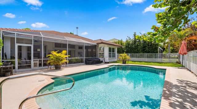 11124 Narragansett Bay Court, Wellington, FL 33414