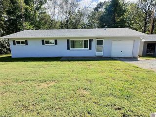 2809 West Fork Rd, Murray, KY 42071