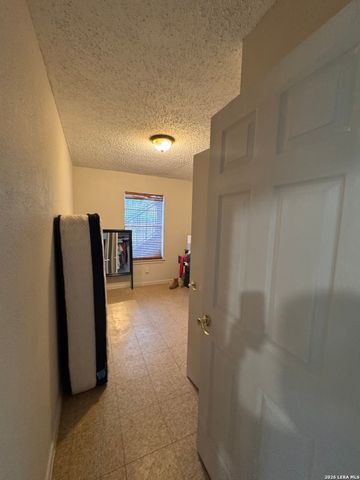 9027 Garnett Ave, San Antonio, TX 78221