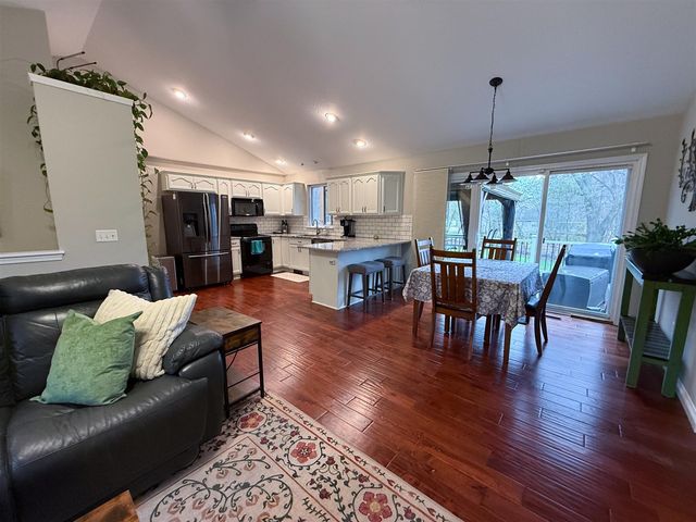 49114 Beulah Way, Mattawan, MI 49071