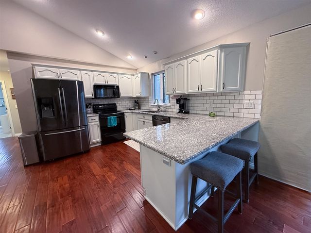 49114 Beulah Way, Mattawan, MI 49071