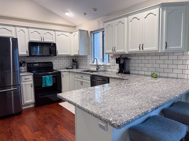 49114 Beulah Way, Mattawan, MI 49071