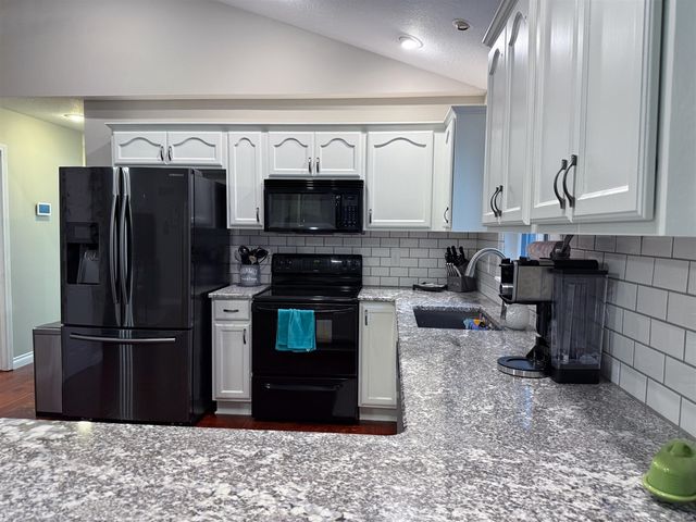 49114 Beulah Way, Mattawan, MI 49071