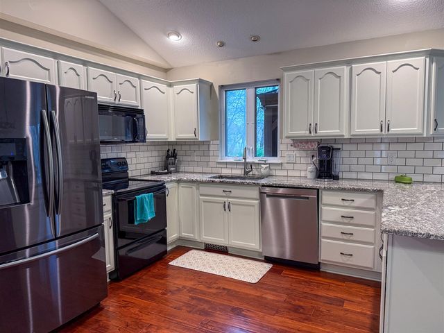 49114 Beulah Way, Mattawan, MI 49071