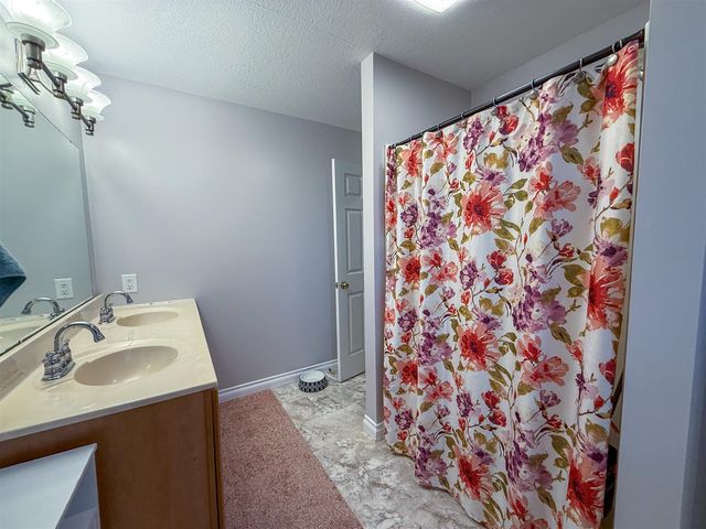 49114 Beulah Way, Mattawan, MI 49071