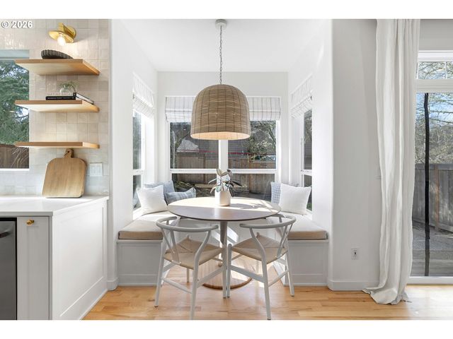 7783 Sw LAIRD Pl, Beaverton, OR 97007