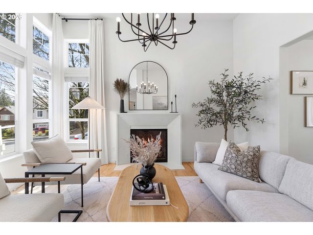 7783 Sw LAIRD Pl, Beaverton, OR 97007